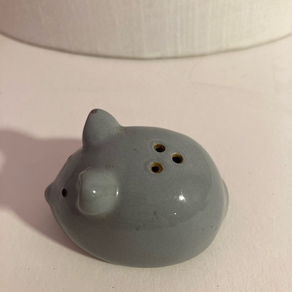 Adorable Vintage Cat & Mouse Salt & Pepper Shakers - Picture 8 of 11